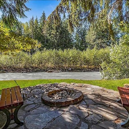 New: Steps From White River Near Mount Rainier National Park Greenwater 外观 照片
